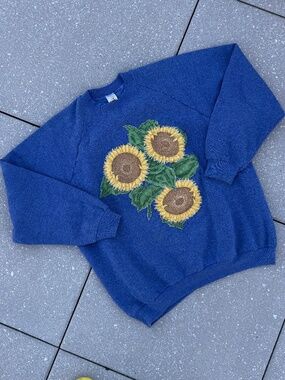 Vintage 90s Sunflower Crewneck Sweatshirt XL Floral Graphic Fruit of the Loom